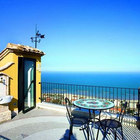B&B La Torretta Sul Borgo Grottammare Exterior foto