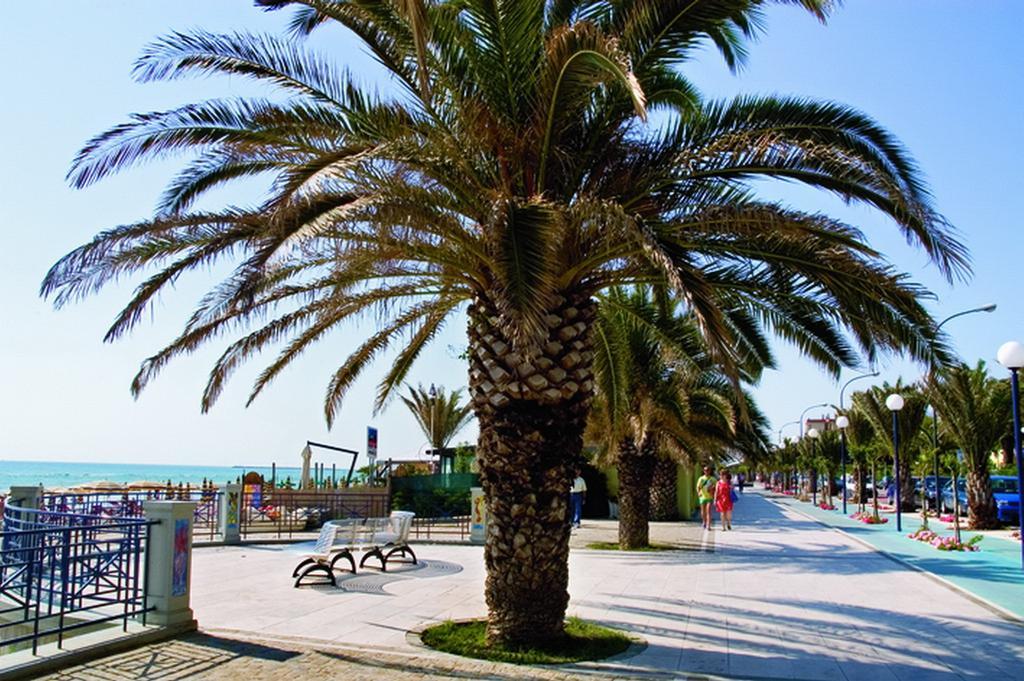 B&B La Torretta Sul Borgo Grottammare Exterior foto