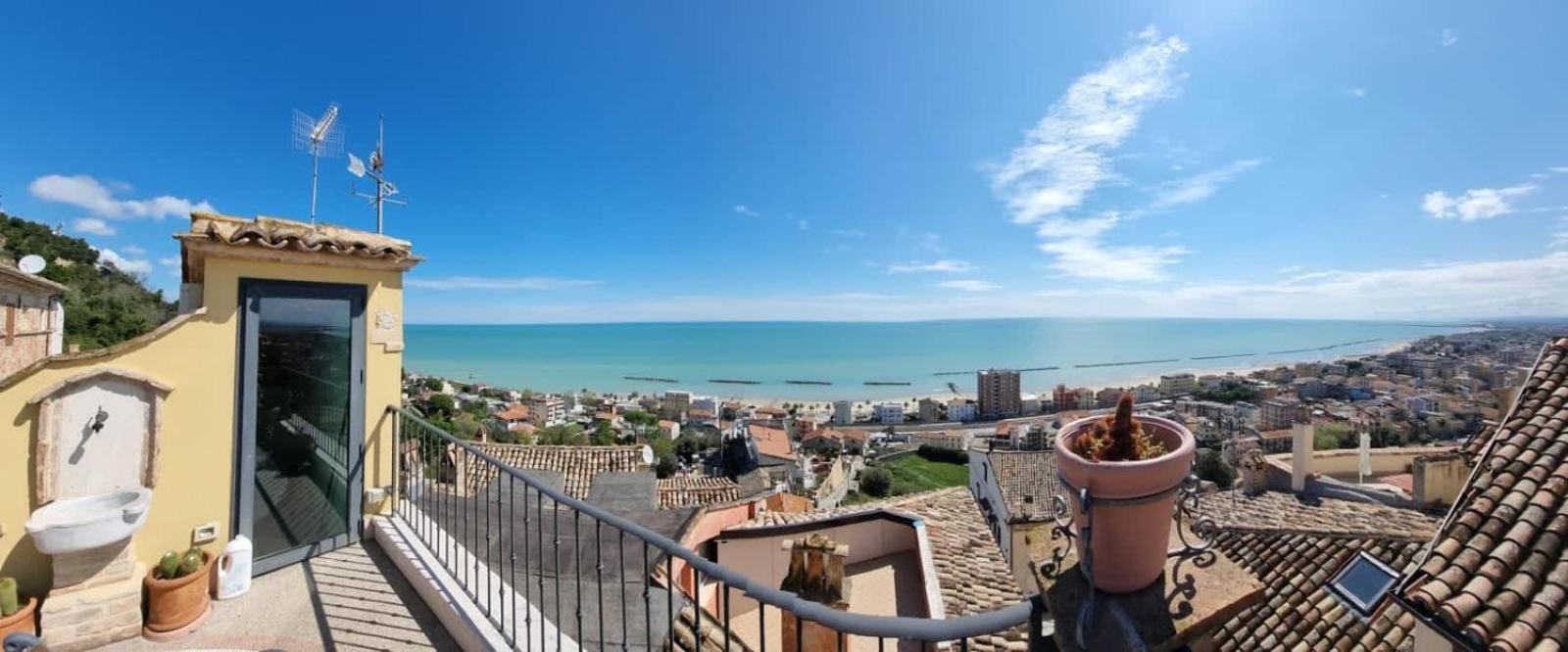 B&B La Torretta Sul Borgo Grottammare Exterior foto