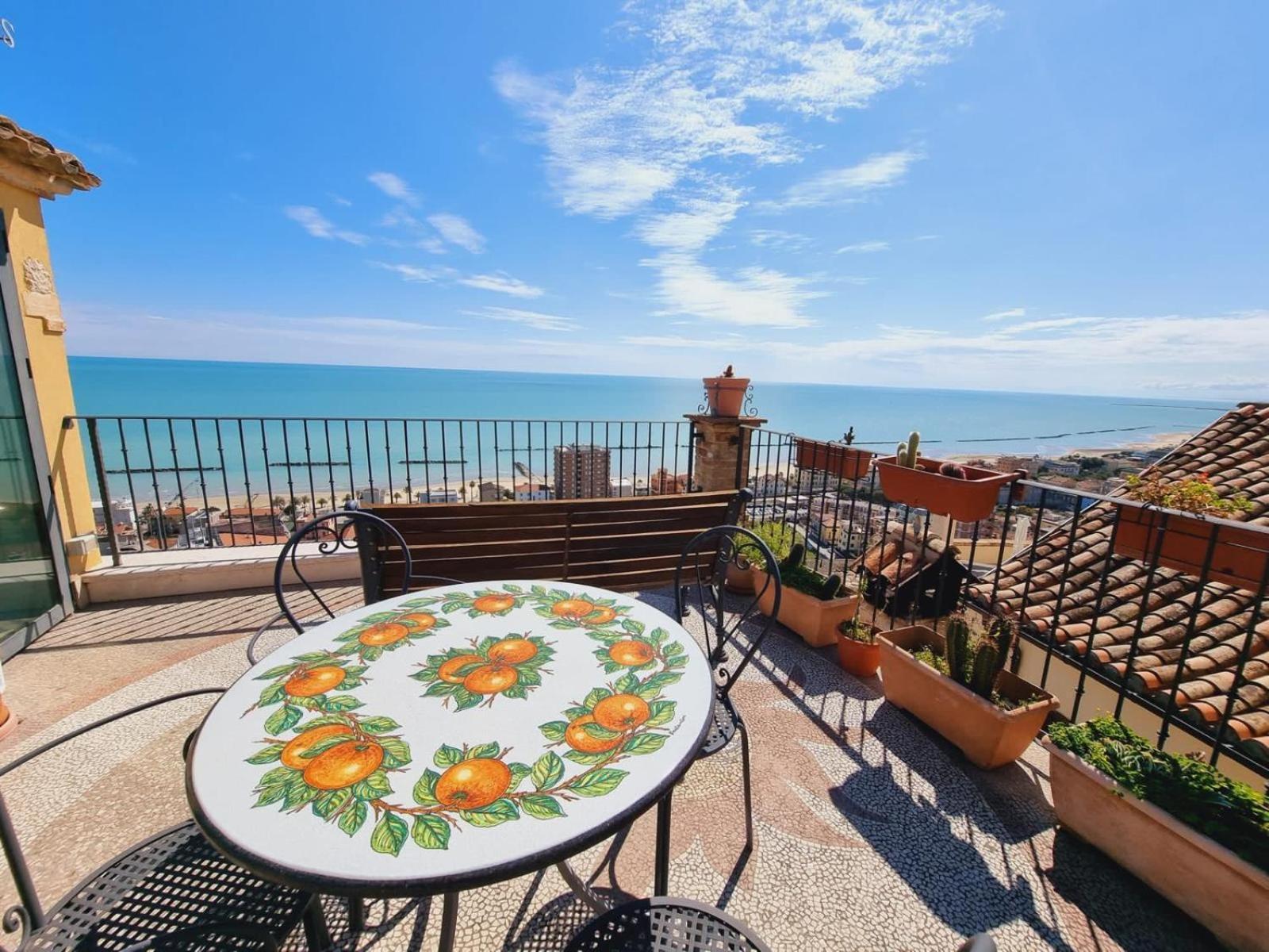 B&B La Torretta Sul Borgo Grottammare Exterior foto
